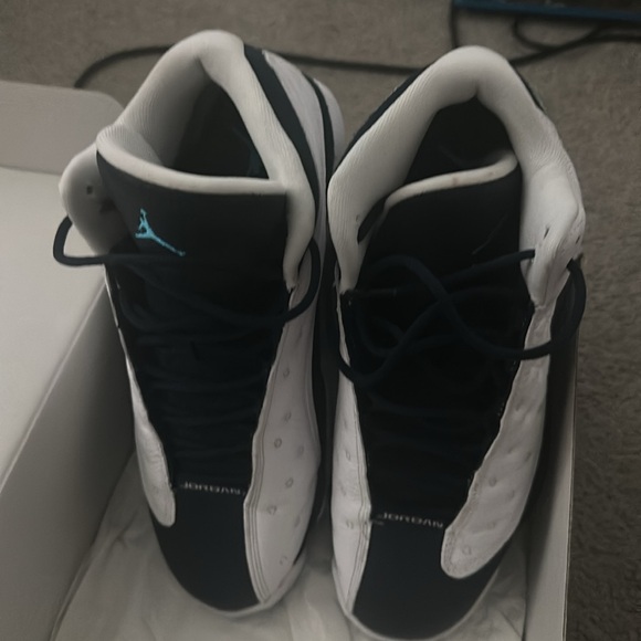 AIR JORDAN 13 RETRO
WHITE/DK POWDER BLUE-MULTI
BLANC/BLEU POUDRE FONCE
SIZE 10 - Picture 2 of 8